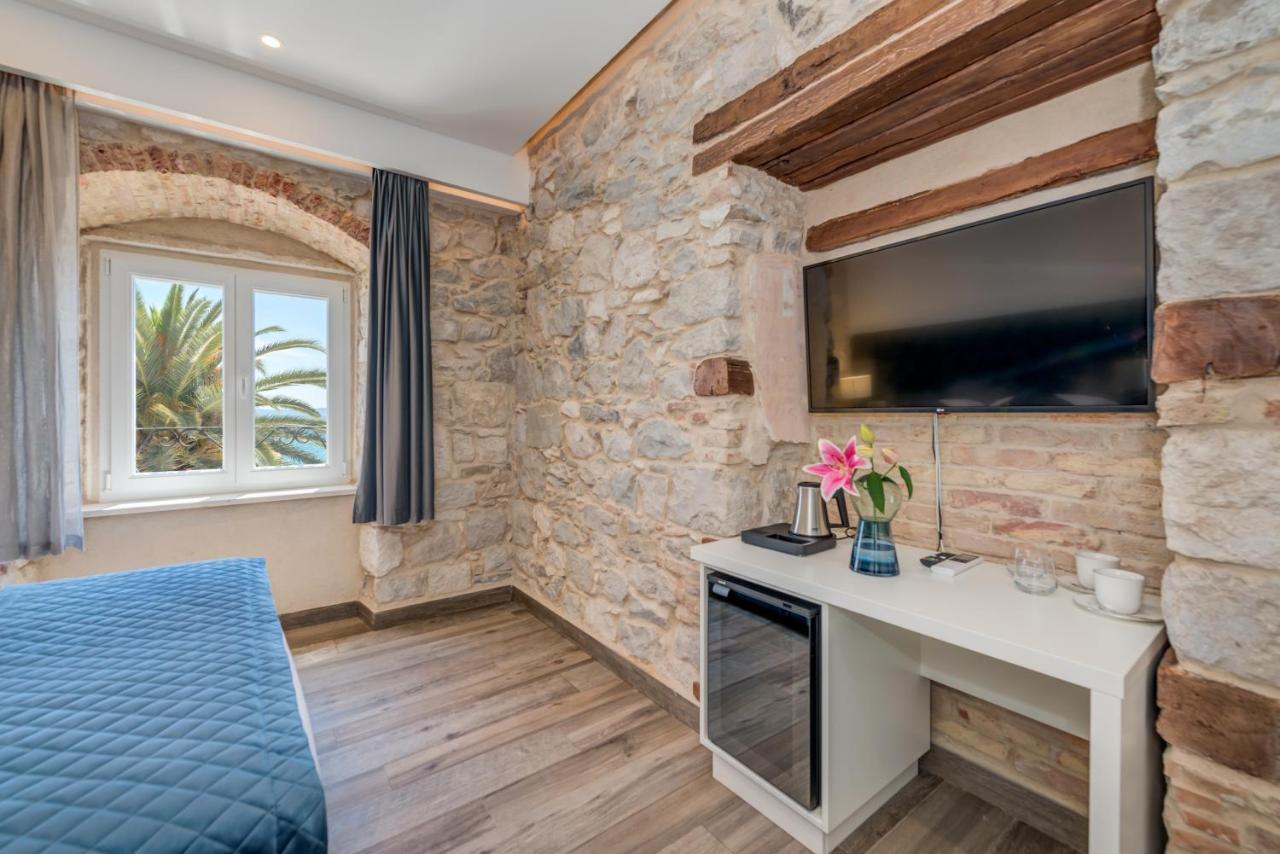 Palms Promenade Luxury Rooms Split Bagian luar foto